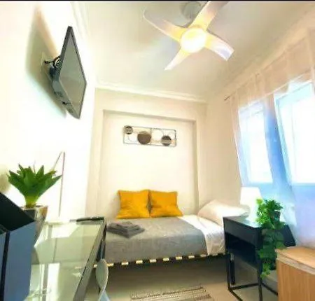 Πανσιόν With Keys In Aparment In Καστεγιόν δε λα Πλάνα